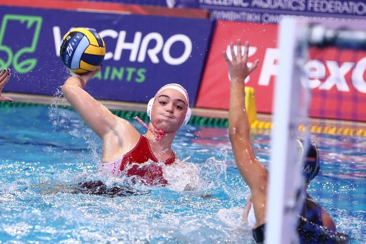 Ολυμπιακός – Άλιμος 15-7: Οι ερυθρόλευκες συνέχισαν το σερί τους με άνετη νίκη για τη Waterpolo League Γυναικών