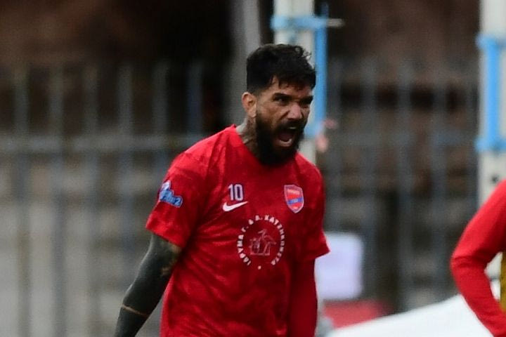 Πανιώνιος – Ολυμπιακός Β’ 4-1: Σούπερ ανατροπή από τους κυανέρυθρους κόντρα στους ερυθρόλευκους και στο -2 από την κορυφή της Super League 2