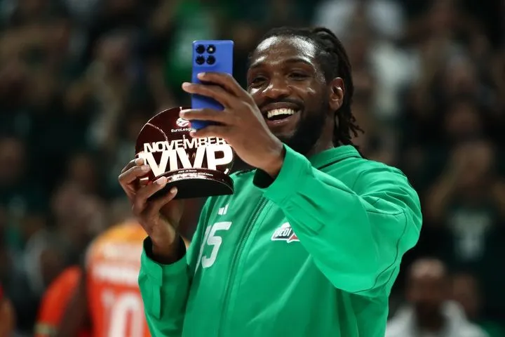 Ο Κένεθ Φαρίντ πήρε το βραβείο του MVP Νοεμβρίου πριν από το Παναθηναϊκός – Βαλένθια