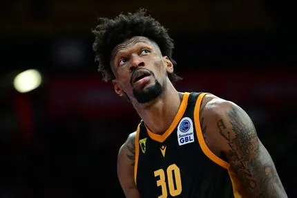 Ο τρελός απολογισμός του Κρις Σίλβα στη φαντασμαγορική εμφάνιση απέναντι στον Ολυμπιακό και οι αποδοχές του στην ΑΕΚ