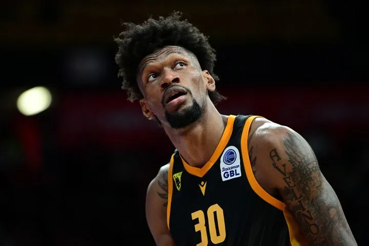 Ο τρελός απολογισμός του Κρις Σίλβα στη φαντασμαγορική εμφάνιση απέναντι στον Ολυμπιακό και οι αποδοχές του στην ΑΕΚ