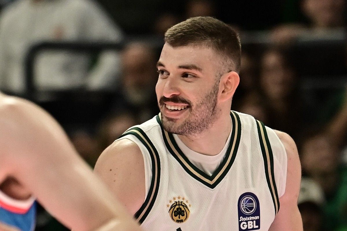 Έσπασε κάθε ρεκόρ: Το μυθικό VIDEO με τα 12 τρίποντα του Νίκου Ρογκαβόπουλου στο Παναθηναϊκός – Πανιώνιος