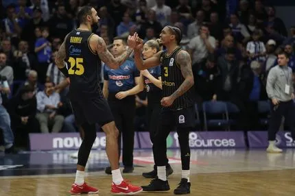 Το χιτσκοκικό φινάλε στο Ηρακλής - Άρης Betsson: Η καλαθάρα του Τζόουνς και το άστοχο σουτ του Ράιτ-Φόρμαν