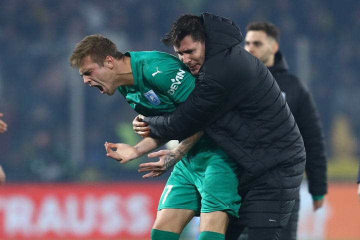 ΑΕΚ: Συγκλονιστικές στιγμές από τους παίκτες της Κραϊόβα, ξέσπασαν σε λυγμούς μετά τον αποκλεισμό από την Ένωση