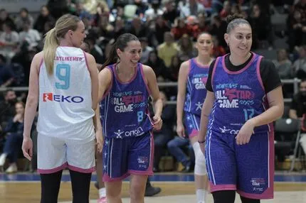 To Women’s All-Star Game 2025 είχε 220 πόντους, νικήτριες τις Ξένες και φαντασμαγορικό θέαμα στα Ιωάννινα