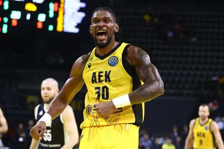 Αθλητικές μεταδόσεις: Συνεχίζουν τις ευρωπαϊκές τους μάχες ΑΕΚ και Άρης Betsson σε BCL και EuroCup