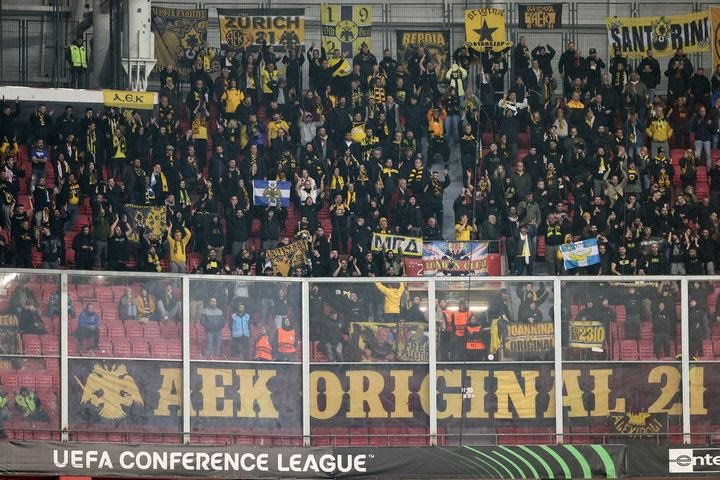 Σαμσουνσπόρ – ΑΕΚ: Περίπου 1000 φίλαθλοι της Ένωσης στις κερκίδες του γηπέδου της Σαμψούντας