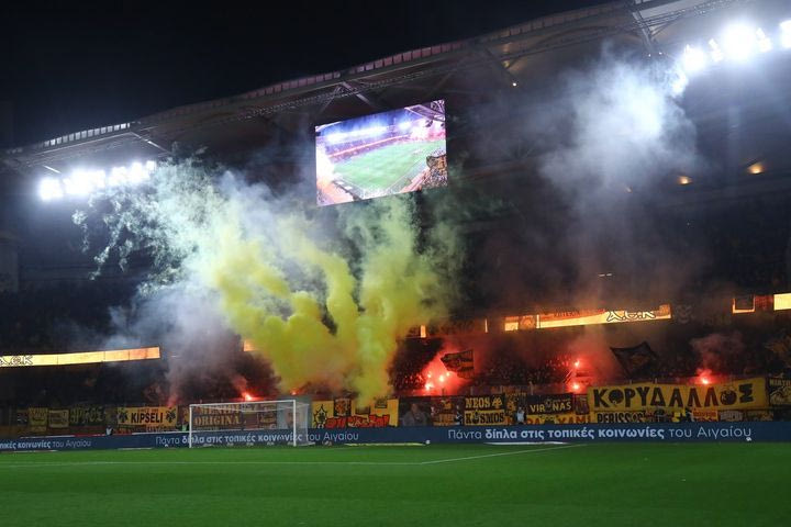 Super League: ΑΕΚ, Ολυμπιακός, ΠΑΟΚ και Πανσερραϊκός κλήθηκαν σε απολογία από τη Λίγκα