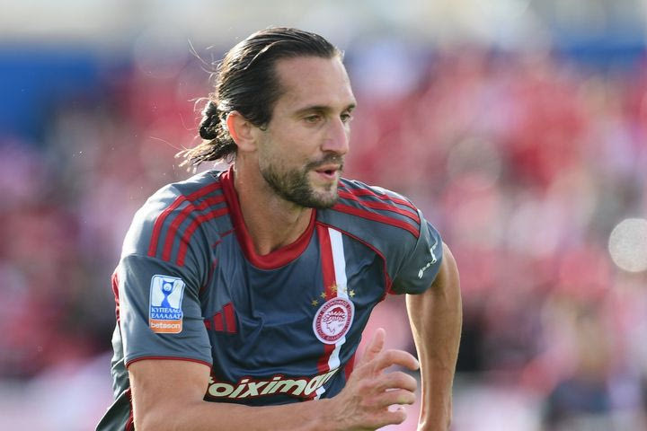 Ο Γιαζίτζι βρήκε δίχτυα για δεύτερη φορά κόντρα στην Ελλάς Σύρου, με δυνατό αριστερό σουτ