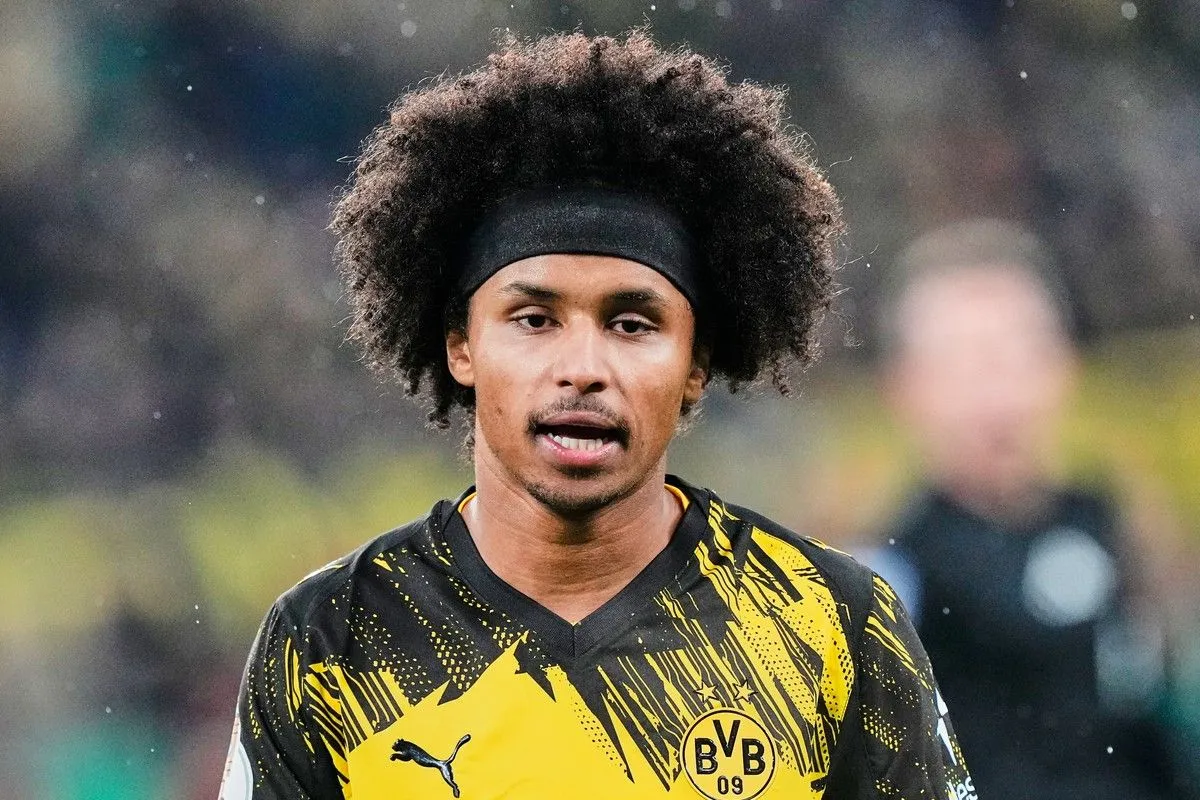 Ντόρτμουντ: Η σύζυγος του Αντεγέμι ωθεί τον Γερμανό στην πόρτα της εξόδου των Βεστφαλών