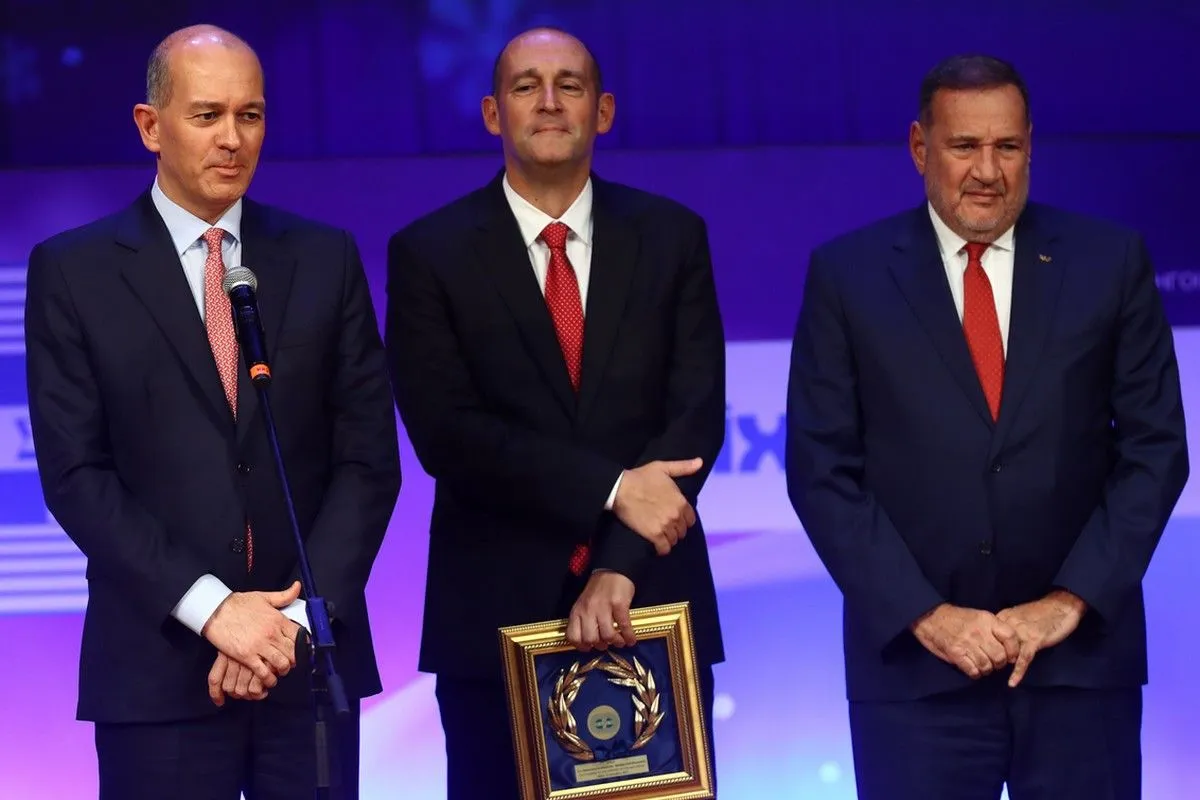 Αγγελόπουλοι για ΣΕΦ: “Ελπίζουμε πως σύντομα ο Ολυμπιακός θα μπει στο σπίτι που του αξίζει”