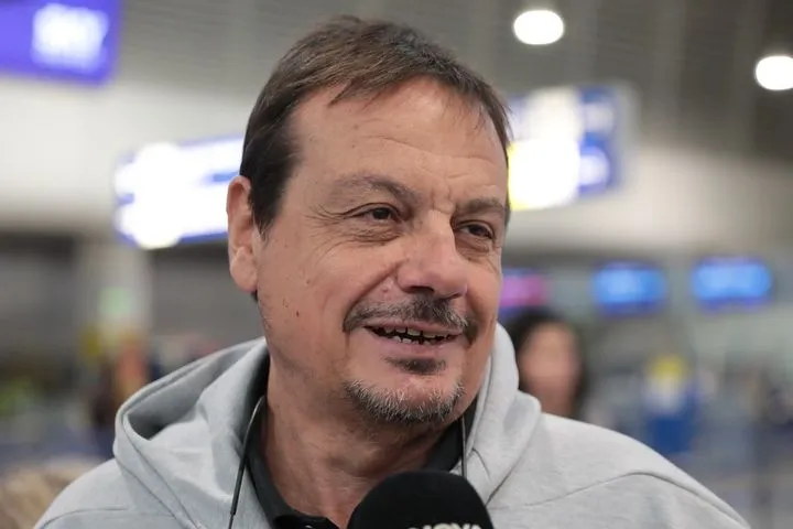 Αταμάν: “Θα πάρουν περισσότερα λεπτά Γκραντ και Σορτς, δεν σκέφτομαι το ντέρμπι με τον Ολυμπιακό”