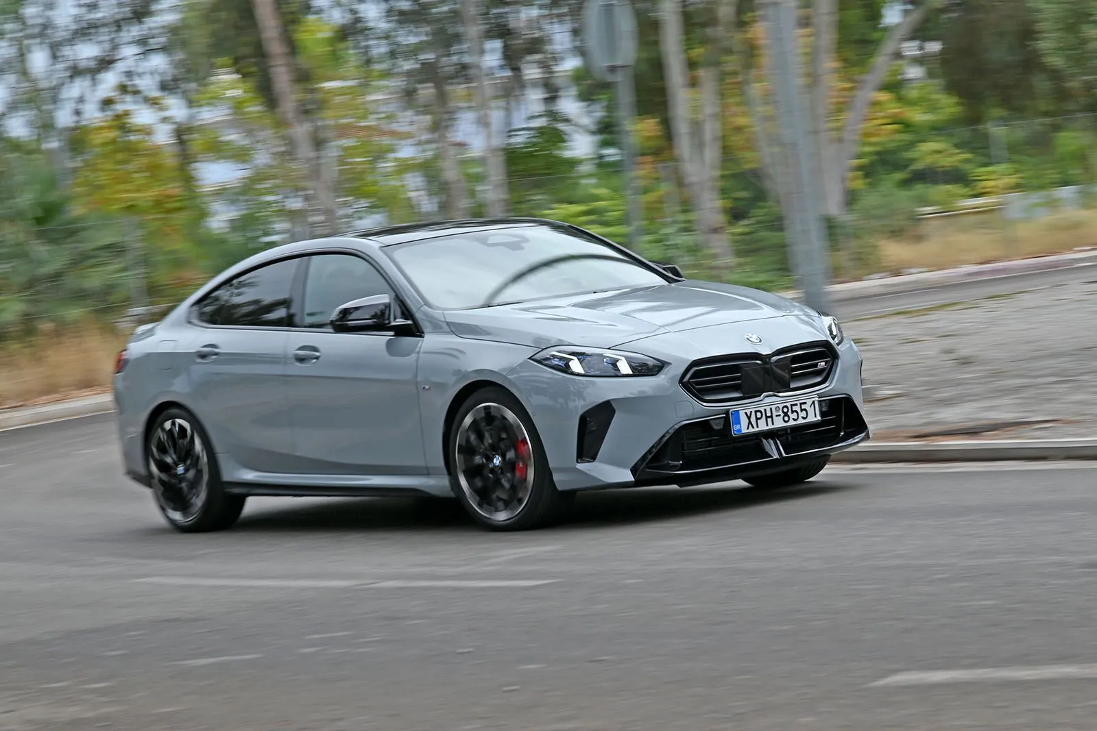 Οδηγούμε ό,τι κοντινότερο σε “κανονική Μ” έχει να επιδείξει η BMW, με την τετρακίνητη M235i να αποδεικνύεται χαρισματική