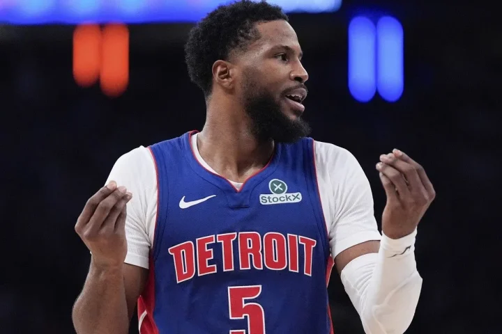 Ο Μαλίκ Μπίσλεϊ  διαψεύδει κατηγορηματικά τις φήμες για την Παρτίζαν