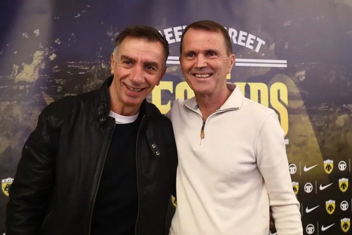 ΑΕΚ: Μπορμπόκης, Μάνωλας και μικρός Γιάννης φωτογραφήθηκαν με τον Τόνι Σαβέβσκι που μοίρασε αυτόγραφα στην OPAP Arena