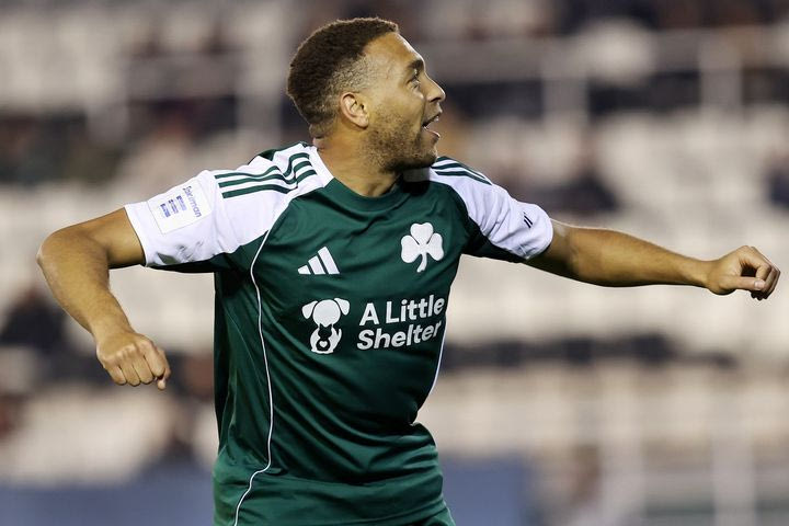 Ο Ντέσερς με υπέροχη ατομική ενέργεια και τελείωμα έκανε το 1-0 για τον Παναθηναϊκό