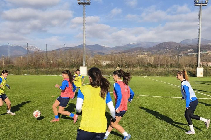 Εθνική Γυναικών: Πανέτοιμη για το παιχνίδι με τη Βοσνία, έμφαση στην τακτική και ικανοποίηση από τον Σπέρτο