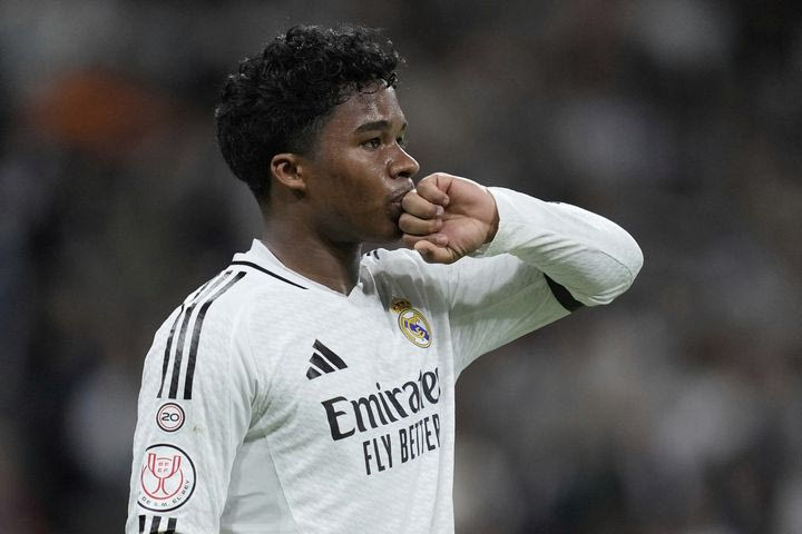 Λιόν: Ανακοίνωσε τον δανεισμό του Έντρικ, γιατί δεν θα παίξει κόντρα στον ΠΑΟΚ