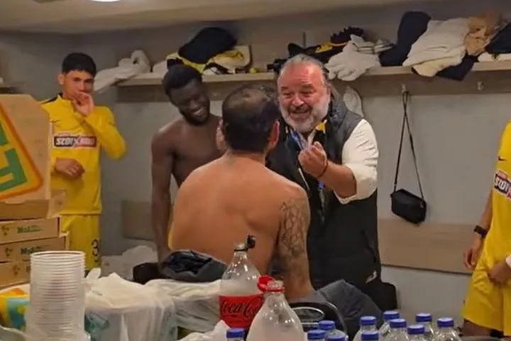 Η απολαυστική ατάκα Ηλιόπουλου σε Περέιρα για το πριμ: “Πέντε λεπτά έπαιξες”