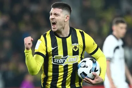 Πώς η ΑΕΚ πέτυχε την ανατροπή με τον ΟΦΗ: Τα τέσσερα βασικά σημεία του αγώνα και το κλειδί της νίκης της Ένωσης