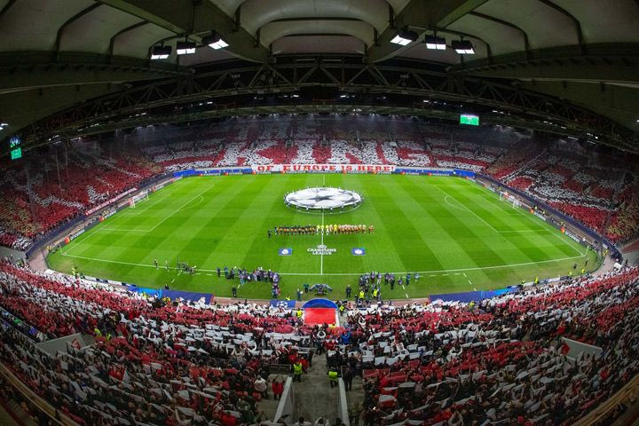 Ολυμπιακός: Το “Καραϊσκάκης” εκσυχρονίζεται – Νέα επιδαπέδια φωτιστικά σώματα LED για τον χλοοτάπητα του γηπέδου