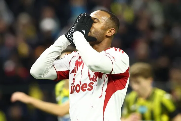 Ο Ολυμπιακός είχε και δεύτερο δοκάρι κόντρα στην Καϊράτ, με τον Ελ Κααμπί