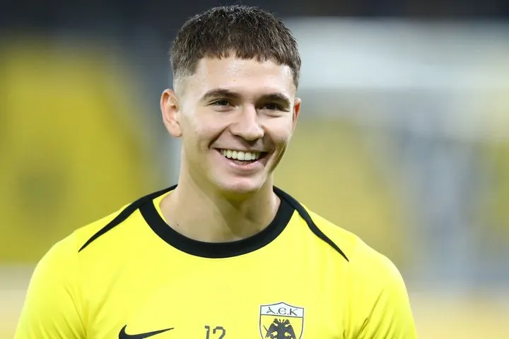 Αποθεώνουν τον Καλοσκάμη στην Ισπανία και την Ιταλία: “Ένα από τα σπουδαία ταλέντα του ελληνικού ποδοσφαίρου που παρακολουθείται διεθνώς”