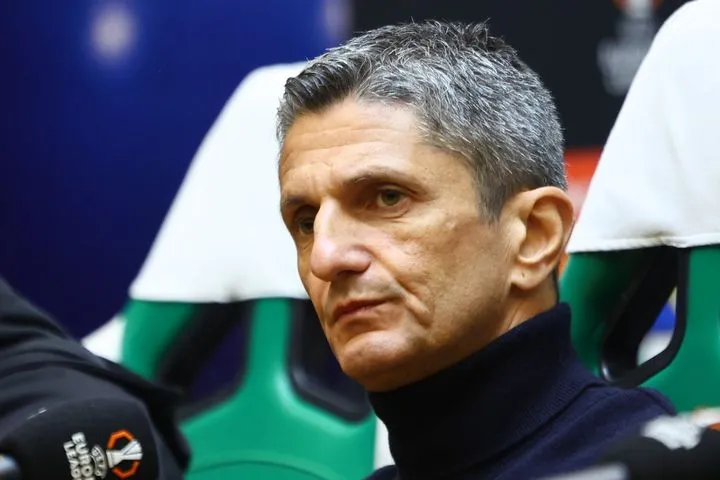 Λουτσέσκου: “Δεν είναι σωστό να κάνουμε υπολογισμούς, ξέρω τα πάντα για τη Λουντογκόρετς”