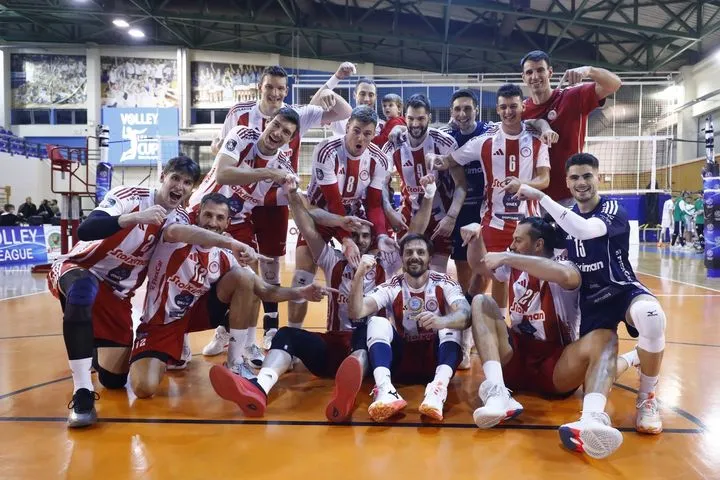 Έτσι ήρθε η πρόκριση στον τελικό: Τα highlights της νίκης του Ολυμπιακού κόντρα στον Παναθηναϊκό στο League Cup “Νίκος Σαμαράς”