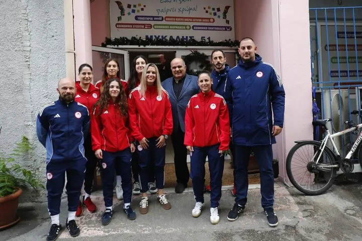 Ολυμπιακός, ποδόσφαιρο γυναικών: Επίσκεψη στη Δομή αστέγων της UNESCO Πειραιώς και Νήσων