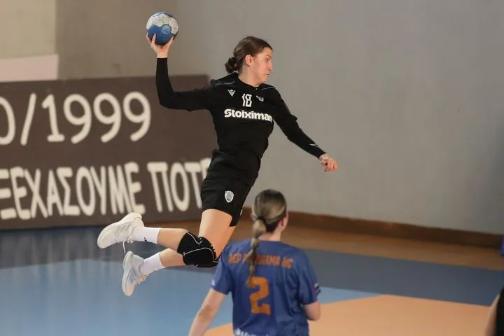 Α1 Χάντμπολ γυναικών: Ο ΠΑΟΚ συνεχίζει την πίεση στην ΑΕΚ, δύσκολο πέρασμα για τη Νέα Ιωνία από την Άρτα