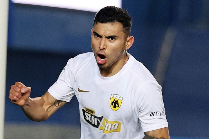 ΑΕΚ: Classic Πινέδα, πάτησε όλο το γήπεδο στο Αγρίνιο και έβαλε και γκολ