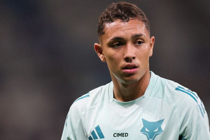 Ολυμπιακός, μεταγραφές: Η Κρουζέιρο θέλει δέκα εκατομμύρια για τον Πράτες, παραμένει στη Βραζιλία ο Αρανά