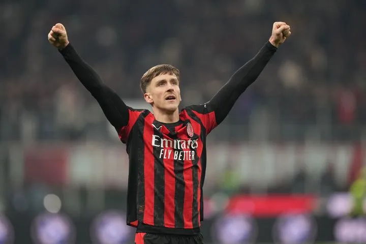 Μίλαν: “Έδεσε” τον Σαλεμάκερς μέχρι το 2031