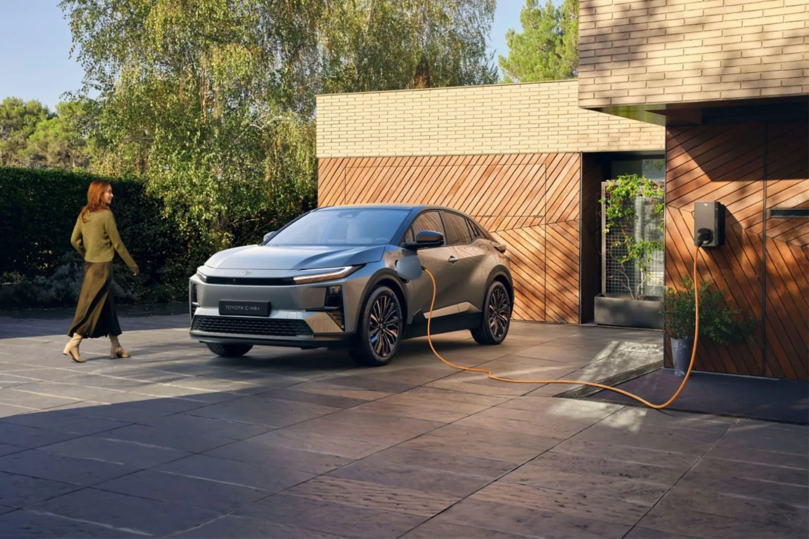 Το χαρισματικό νέο αμιγώς ηλεκτρικό SUV Toyota C-HR+ για πρώτη φορά στην Ελλάδα μέχρι τις 28 Δεκεμβρίου