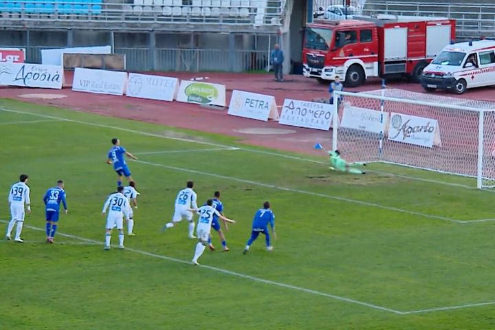 Από ήρωας, μοιραίος: Ο Μλαντένοβιτς έκανε πέναλτι στον Κατσουλίδη, ο Σιφναίος ανέλαβε την εκτέλεση και ισοφάρισε σε 1-1 για την Καβάλα