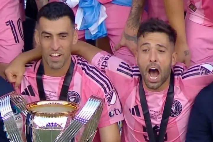 Ίντερ Μαϊάμι: Άλμπα και Μπουσκέτς έβαλαν τίτλους τέλους στην πλούσια καριέρα τους