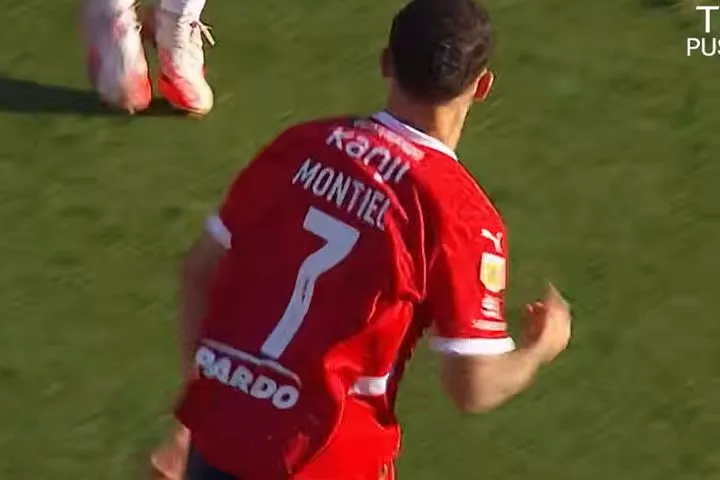 Πούσκας 2025: Το ανάποδο ψαλιδάκι του Μοντιέλ εκτός περιοχής κέρδισε το βραβείο για το καλύτερο γκολ της χρονιάς