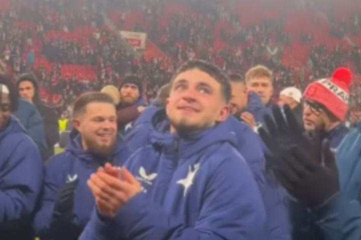 Και τώρα ΠΑΟΚ: Με αποθέωση και συγκίνηση το αντίο του Ζαφείρη στο τελευταίο του παιχνίδι με τη Σλάβια Πράγας