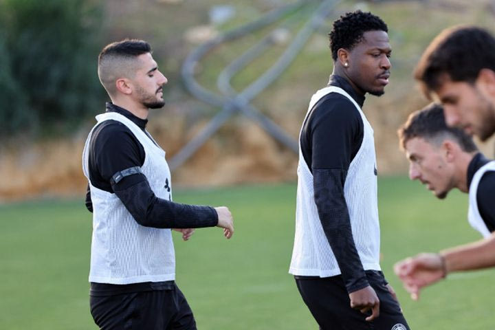 ΟΦΗ: Με Ισέκα και Πούγγουρα η προπόνηση της ομάδας του Ηρακλείου