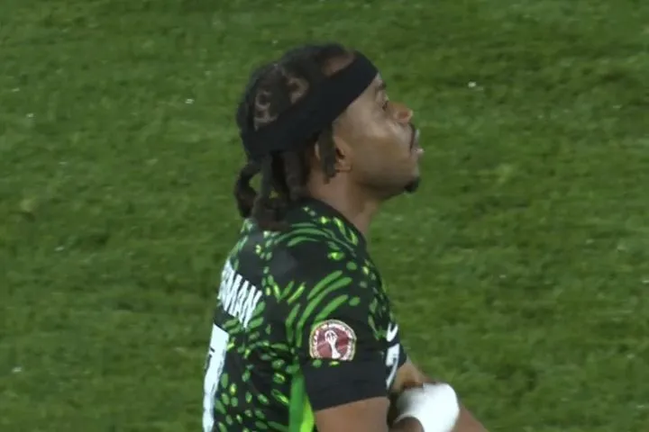 Νιγηρία – Τυνησία 3-2: Σούπερ Λούκμαν και πρόκριση στους 16 του Copa Africa για την ομάδα του βασικού Ονιεμαέτσι