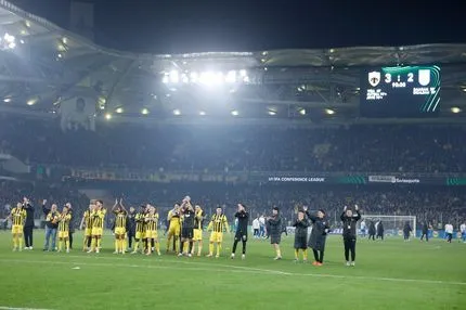 H απίστευτη ιστορία με ασθενή στις κερκίδες της OPAP Arena: “Παιδιά, κάντε λίγο στην άκρη να δω το πέναλτι”