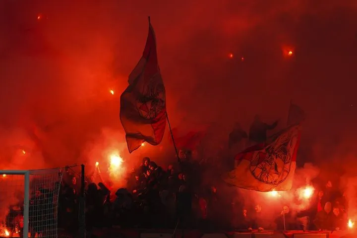 Ο Άγιαξ αποφάσισε να κλείσει το πέταλο των οργανωμένων στο Klassieker με τη Φέγενορντ