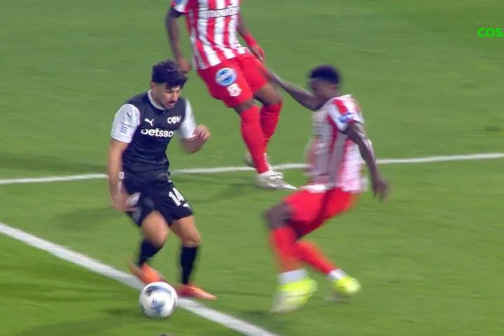 Ο ΟΦΗ κέρδισε πέναλτι μετά την παρέμβαση του VAR, o Φούντας έκανε το 2-0