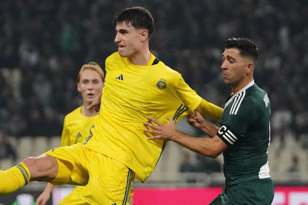 Ο Γιώργος Αντζουλάς  υπογράφει στην Ίνγκολσταντ