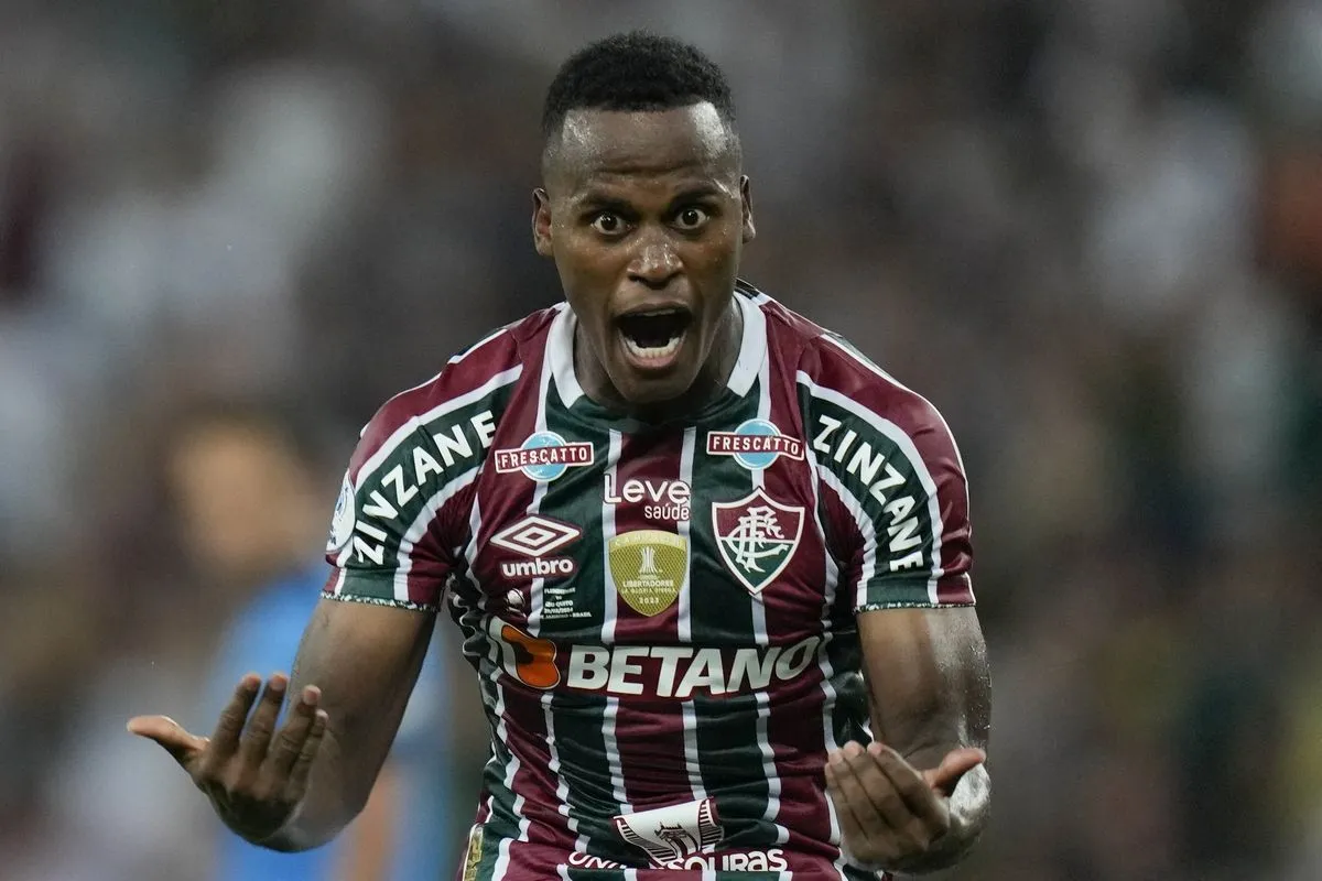 Ο Τζον Αρίας