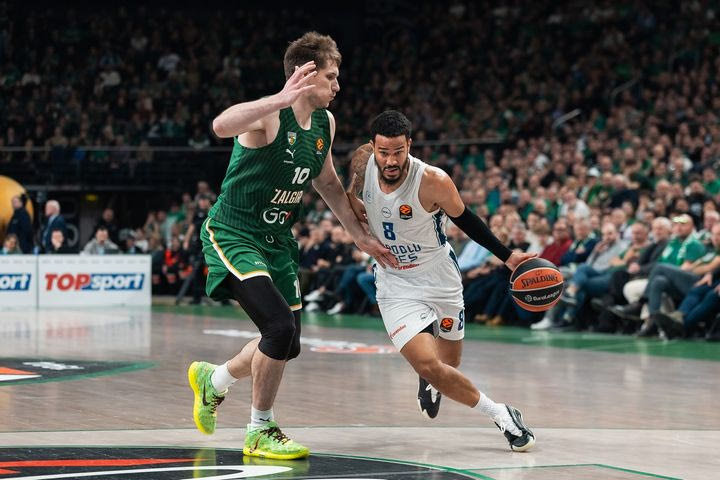 Ζάλγκιρις – Εφές 64-87: Ποδαρικό Λάσο στη EuroLeague με καυτό Σουάιντερ, μαέστρο Γουάιλερ-Μπαμπ και βράχο Πουαριέ