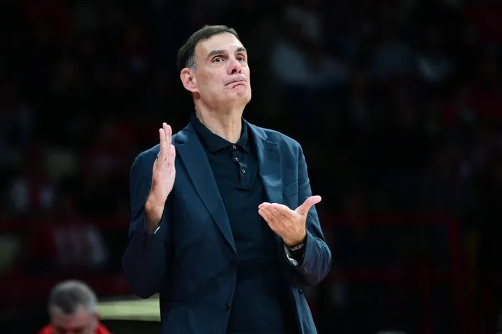 Μπαρτζώκας: “Σταματήσαμε να παίζουμε και δεν σεβαστήκαμε τον τόσο πολύ κόσμο που ήρθε να μας δει”