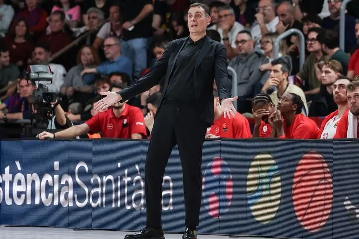 Η έκρηξη του Μπαρτζώκα, μετά τα διαδοχικά λάθη των παικτών του Ολυμπιακού