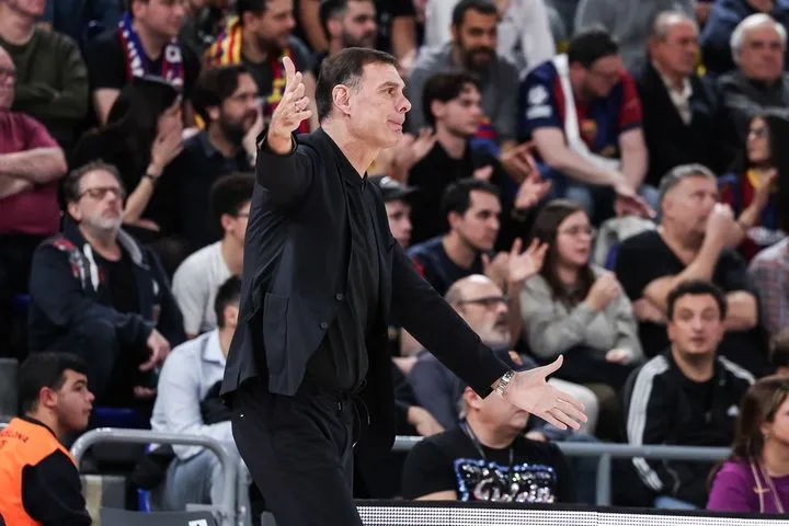 Μπαρτζώκας: “Ζοριστήκαμε αμυντικά σε όλο το ματς, παίξαμε κάτω από το επίπεδό μας”